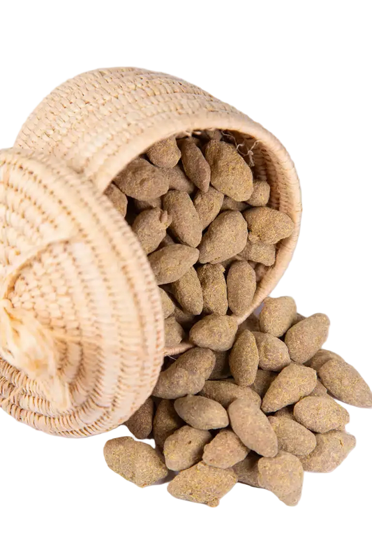 لوز مغلف عرق سوس