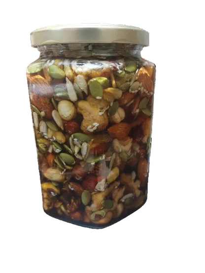 عسل بالمكسرات